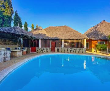 Diani Campsite & Cottages