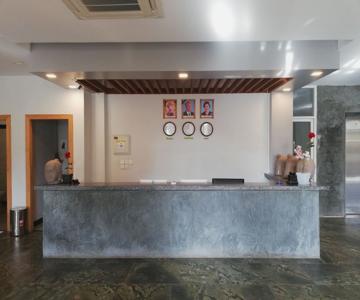 JJ City Centre Suites
