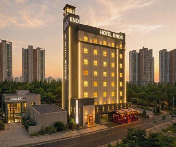 Knox Hotel