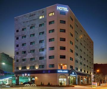 Sea & Moon Tourist Hotel