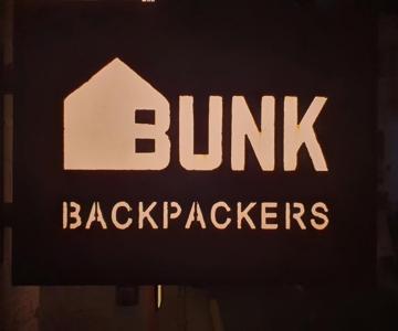 Crossroad Backpackers
