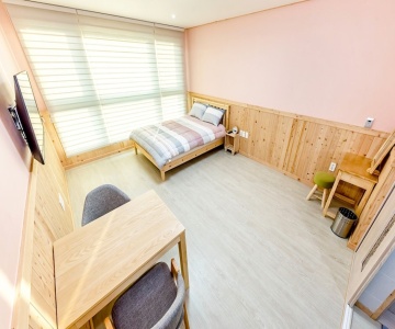 Jeju Dolce Pension and Guest House