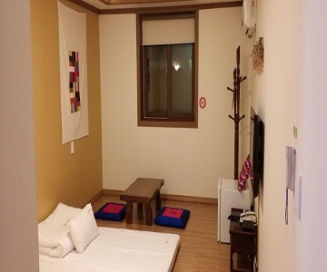 Gallery Stay
