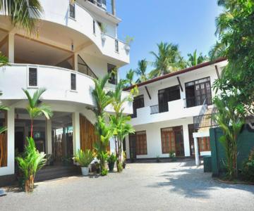 Green Shadows Beach Hotel