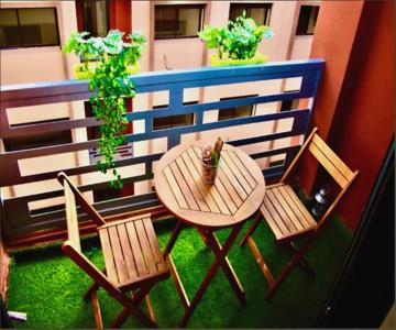 Luxurious King Bed Suite W/pool. Well Centered.