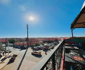 Pikala Hostel & Rooftop