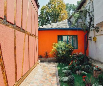 Funky Mamaliga Hostel