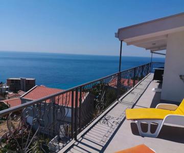 Apartment Light House