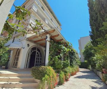 Villa Velzon