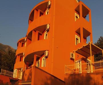 Apartments Danilo Kazanegra