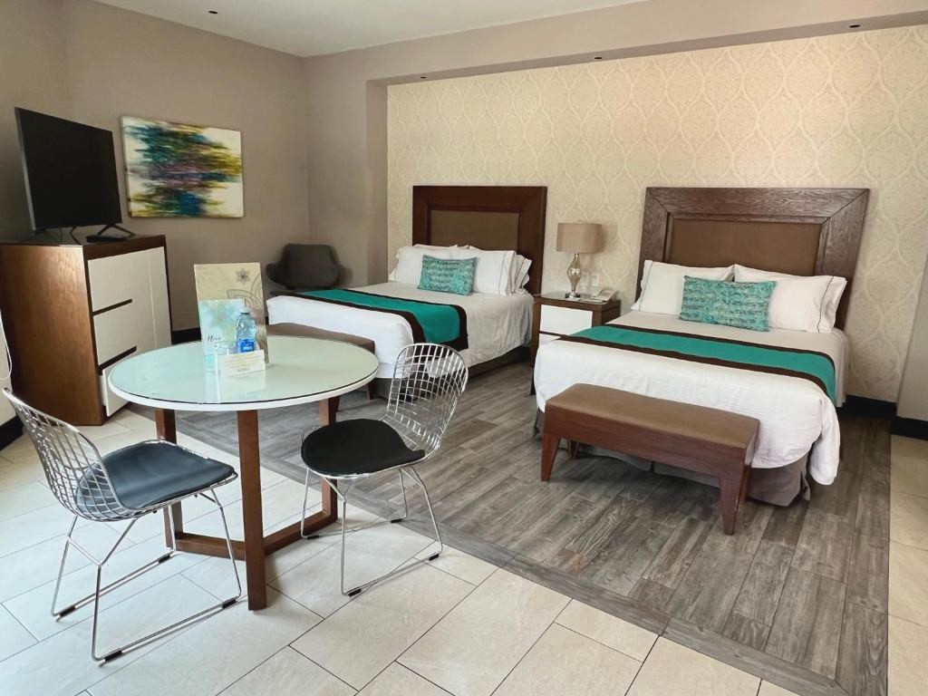 Áurea Hotel and Suites