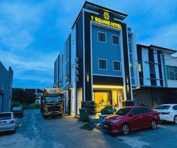 T Square Hotel