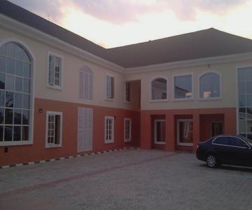 Petesville Hotel Calabar