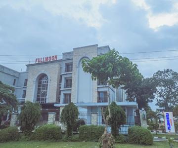 Full Moon Hotels
