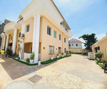 Presken Hotel @Oniru