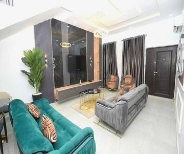Iris Gold Suite