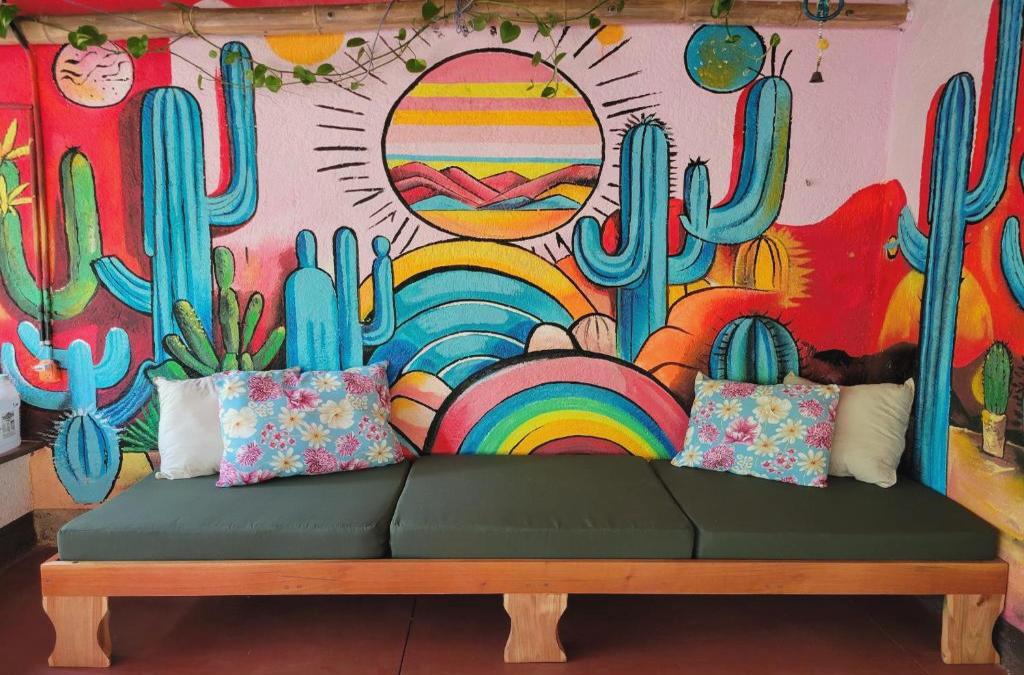 La Urraca Loca Hostel