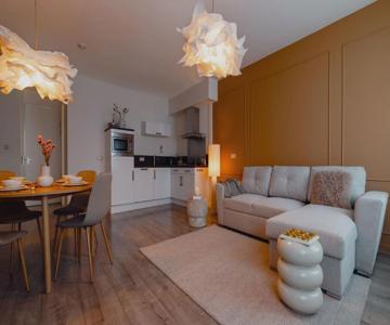 Ruim 2 Slaapkamer Appartement Met Xl Dakterras