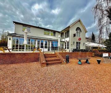 Logis Hotel De Brabantse Biesbosch