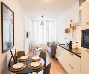 Canal View Apartment