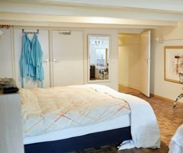 Bed & Apartment Singel 96