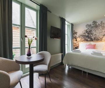Six Boutique Hotel