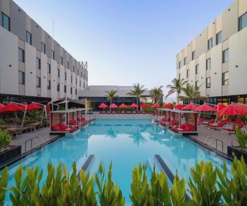 Maani Muscat Hotel & Suites