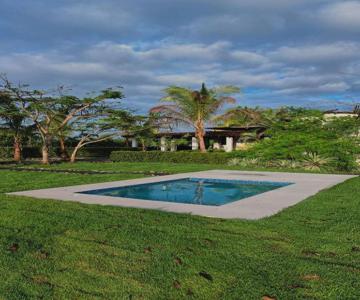 Zenquility Inn & Tavern