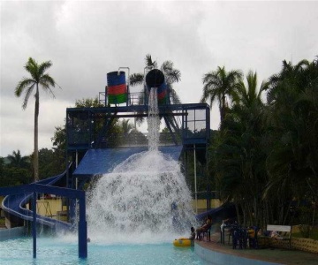 Las Cumbres Hotel & Water Park