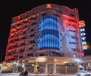 S Hotel & Residences