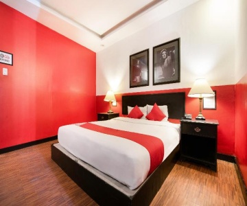 Red Rose Hotel