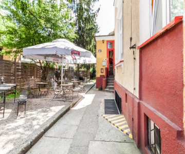 Good Bye Lenin Hostel