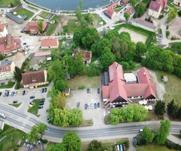 Pod Kasztanami