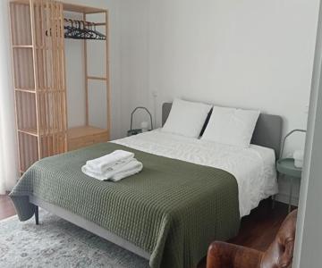 Beach Avenue Suite