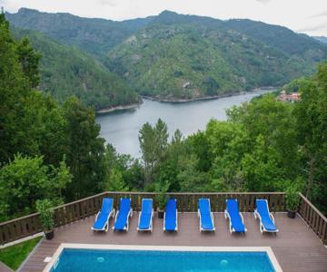 Casa Encosta Do Rio-ferias No Gerês