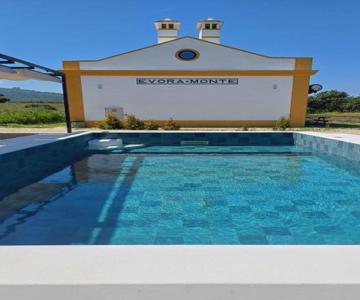 Casas Do Apeadeiro De Evoramonte