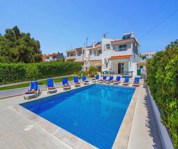 Villa Animado by Villa Plus