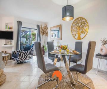 #120 T3 Espaçoso em Albufeira by Home Holidays
