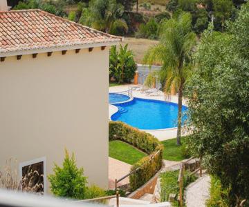 Cascata Holidays