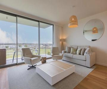 Beach Facing Apartment By Innkeeper