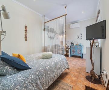 Sunset Room - Hiking & Beach