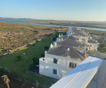 Nesha Cabanas Paradise