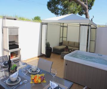 Charming Luz House - T2 Apartment With Jacuzzi