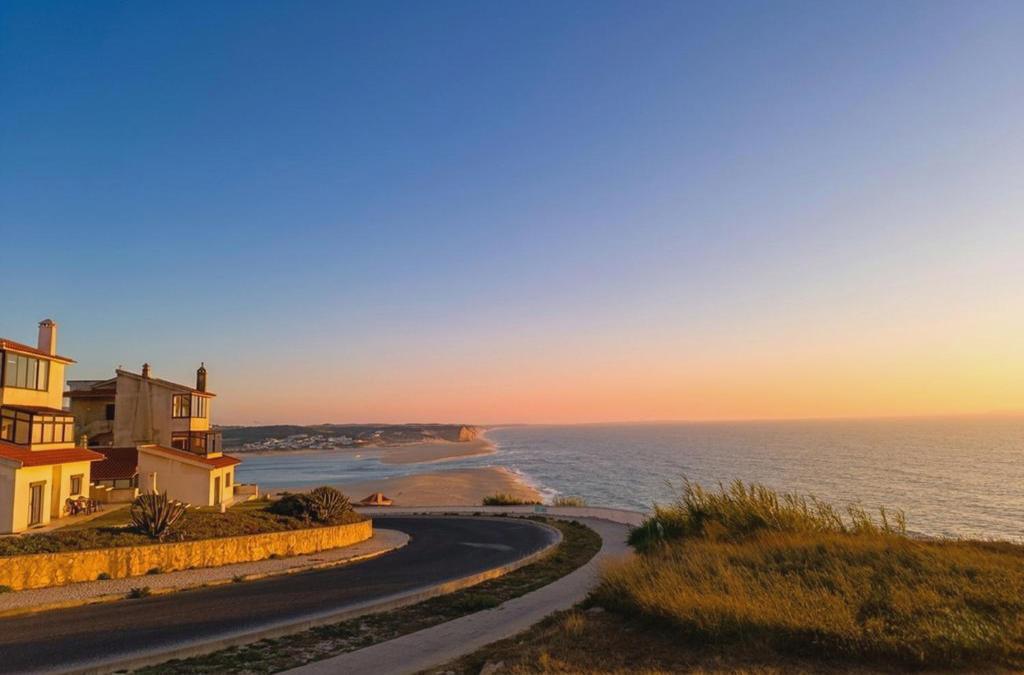 Foz do Arelho Sunset Sea Views, Silver Coast