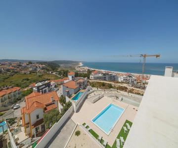 Nazaré Views X - By Sch