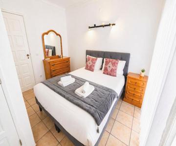 Casa do Mike - Cozy 1 Bedroom Apartment Steps from the Beach