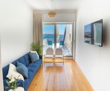 Queen's Ocean Sight - Guest House