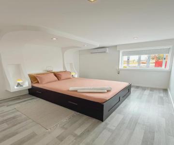Staysanto In Loures