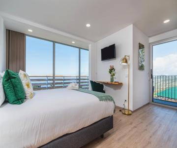 Bella Vista (heated Pool & Private Parking)