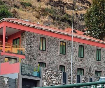 Chalé Esmeralda - Charming Studios In Calheta Beach
